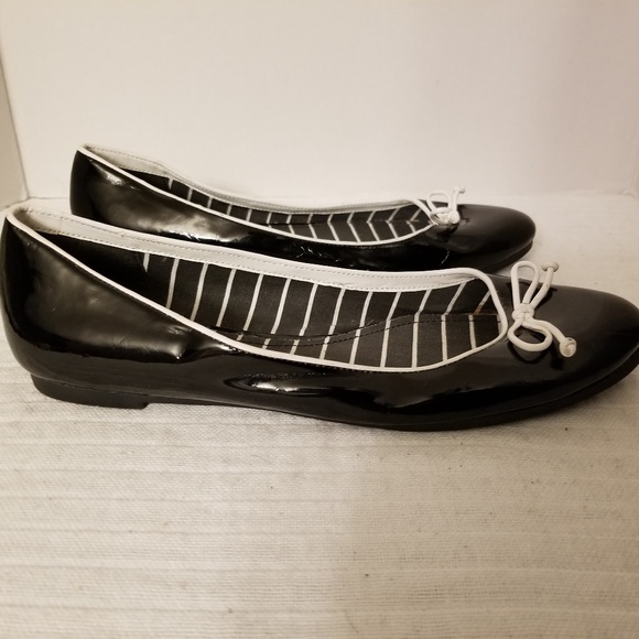Chaps Black and White Bow Ballet Flats Sz 8 - Picture 2 of 7